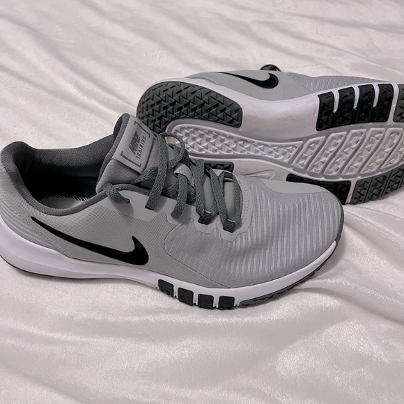 mens nike flex sneakers